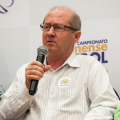 Quem demitiu?
