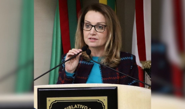 Secretária vai tratar com MP do modelo de gestão das creches