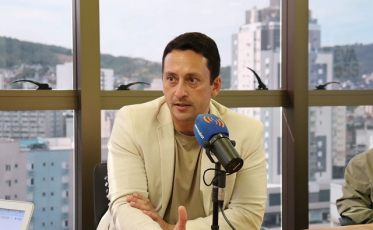 Semana termina com vazamento de informações e demissão do executivo de futebol