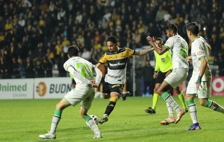 Criciúma tem 74,4% de chance de chegar aos playoffs e 9,2% de acesso direto, aponta UFMG