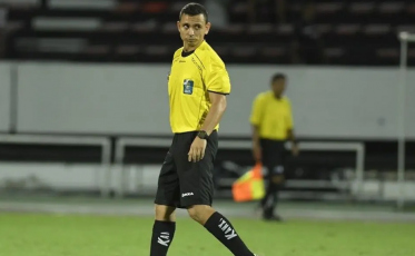 Léo Simão Holanda apita Criciúma x Atlético-GO