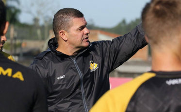 Umberto Louzer inicia trabalho no Criciúma e será apresentado nesta sexta-feira