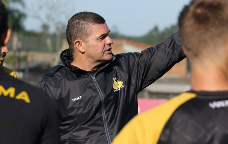 Umberto Louzer inicia trabalho no Criciúma e será apresentado nesta sexta-feira