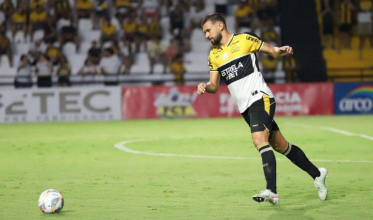 Luciano Castán será avaliado e é dúvida contra o Camboriú