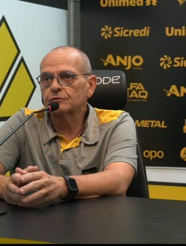 Gramados 'mais duros' podem ter contribuído para lesões de Alisson e Borasi