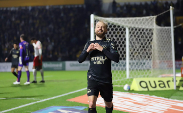 Marcelo Hermes tem duas propostas na mesa