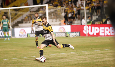 Criciúma tem dois jogadores pendurados