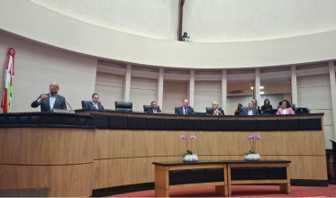 MDB é homenegeado na Alesc com discurso de Amin