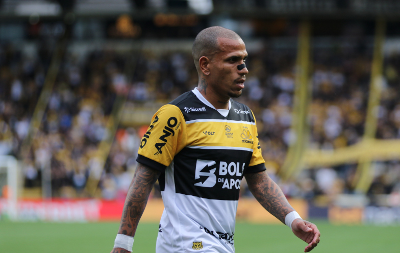 Criciúma terá volta de quatro titulares para duelo contra o Fortaleza