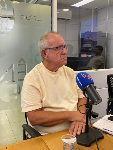 Canella revela cobrança no Criciúma, bastidores da contratação de Otero e bandeirão de 60 metros