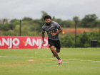 Romarinho evolui e pode ficar à disposição contra o Atlético-GO
