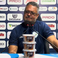 De olho neles! Rogério Micale em meio à luta contra o rebaixamento: “Não vou deixar de acreditar”