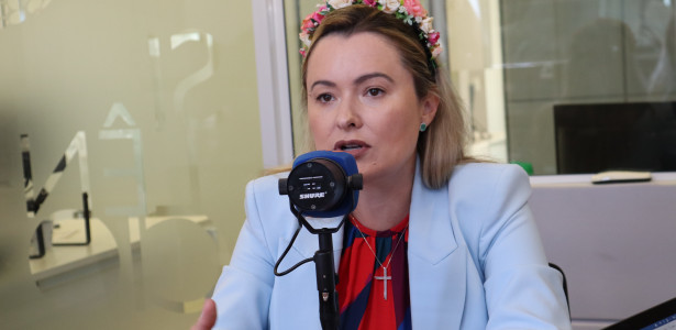 ((Áudio)) "Quem vai decidir é o Bolsonaro", diz Julia Zanatta sobre candidatura ao Senado - Política - 4oito