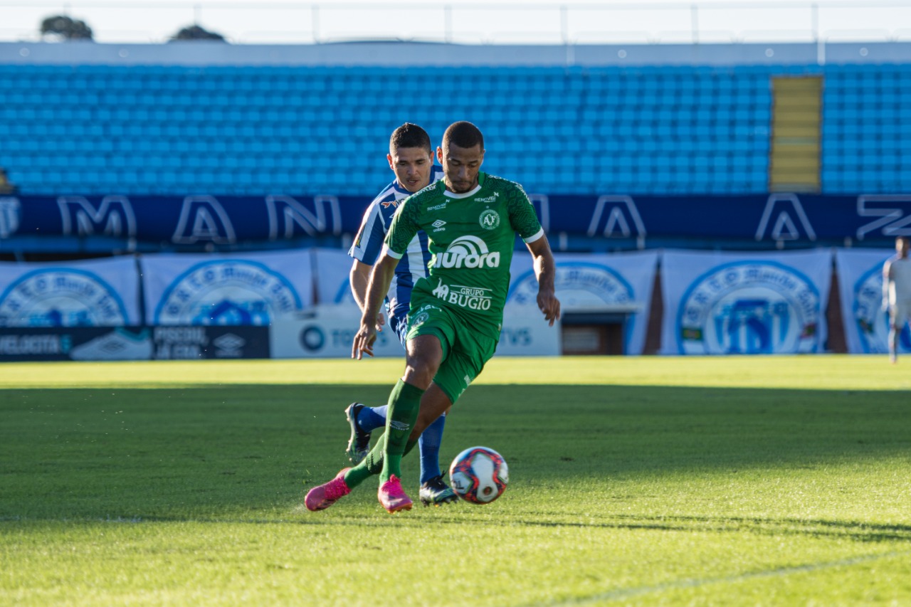 Com duas finais de estadual em três anos, Wesley Soares mira bicampeonato  pelo Avaí e relembra decisão contra a Chape