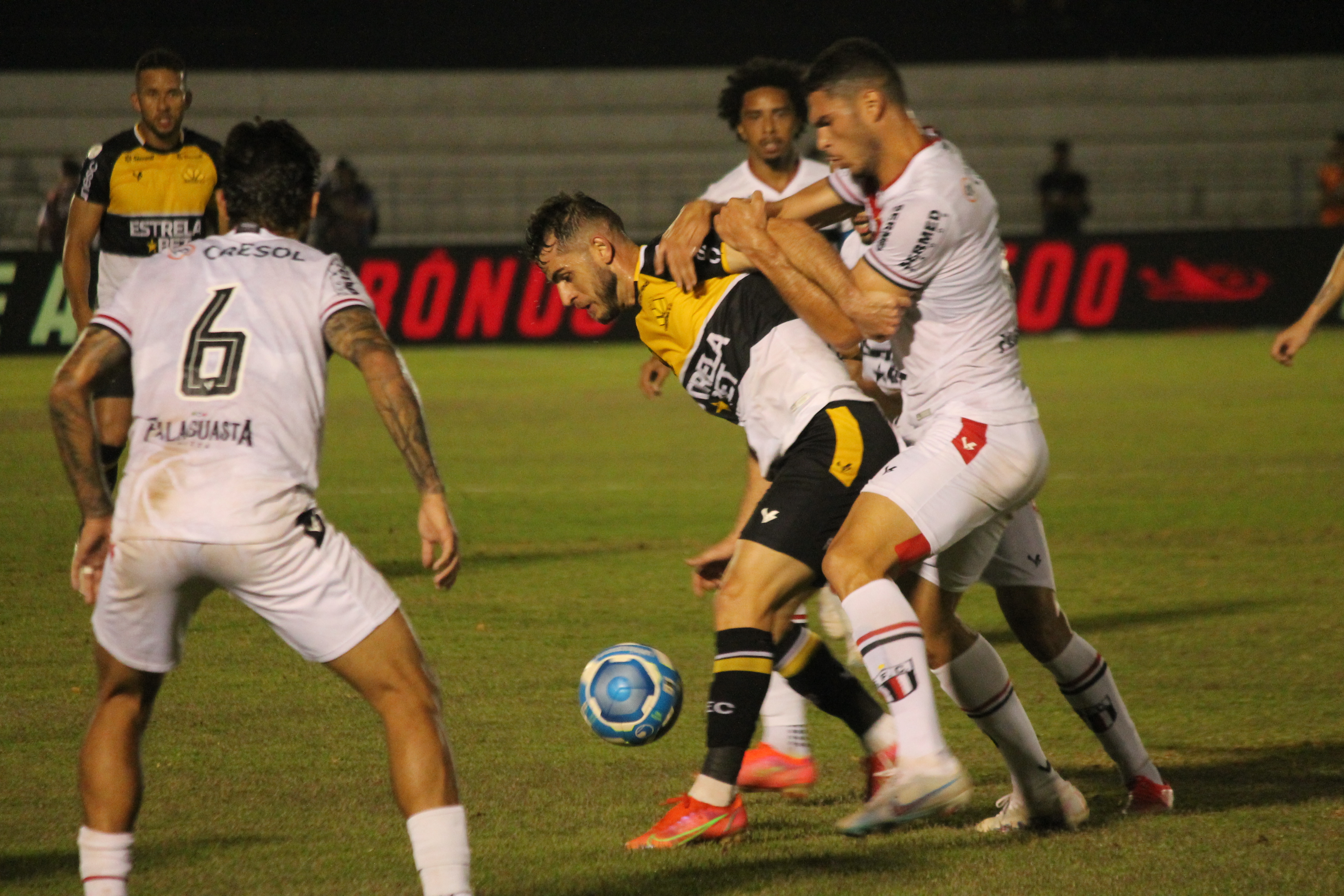 Botafogo-SP 1 x 0 Criciúma: confira os detalhes da partida - Esporte - 4oito